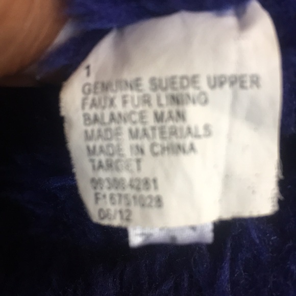 Bundle clothes size 10-12 and Mine boots size 1 - Picture 7 of 8